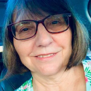 Meet your Posher, Linda